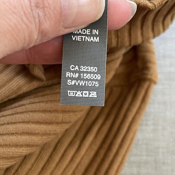 VUORI Bleeker Bodysuit Medium Caramel Brown NEW Long Sleeve Mock Neck Ribbed - Picture 8 of 9